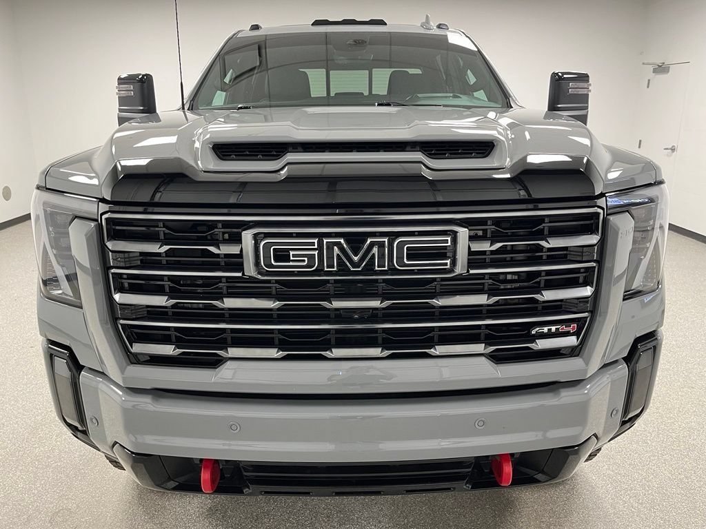 Used 2024 GMC Sierra 3500 AT4 w/ AT4 Premium Plus Package AWD/4WD image 3