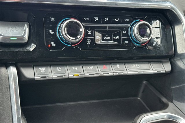 Used 2025 GMC Sierra 2500 Denali image 31