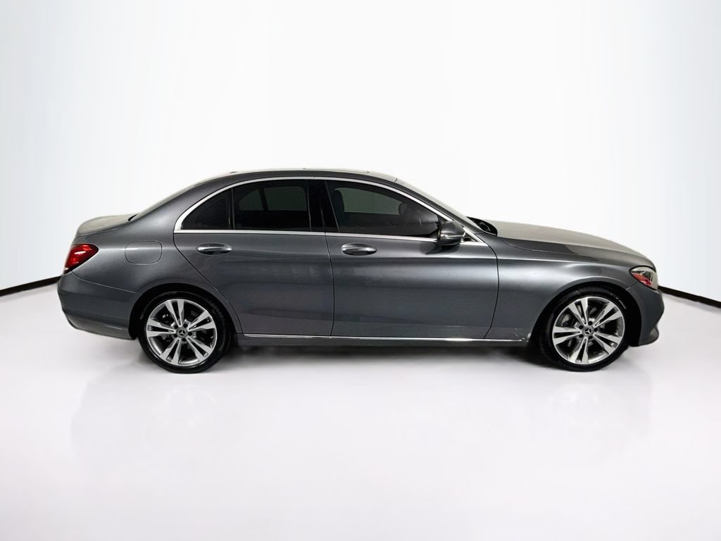 Used 2019 Mercedes-Benz C 300 Sedan image 4