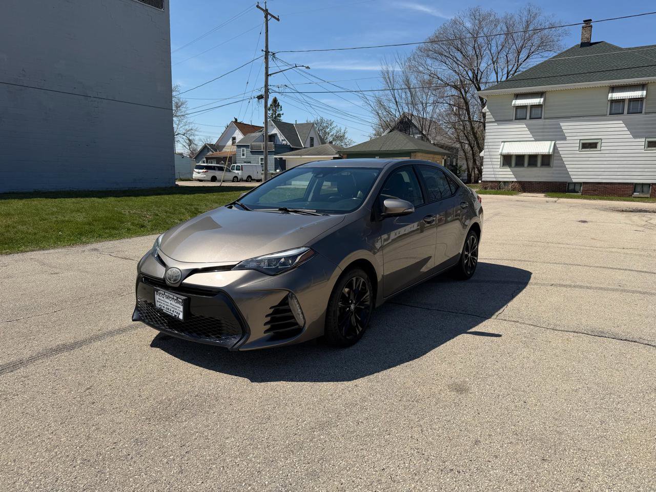 Used 2017 Toyota Corolla XSE w/ Carpet Mat Package (TMS) FWD image 3