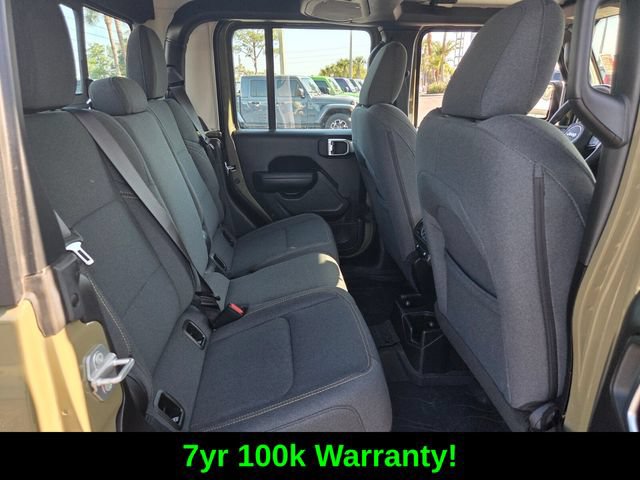 Certified 2025 Jeep Gladiator Sport AWD/4WD image 18