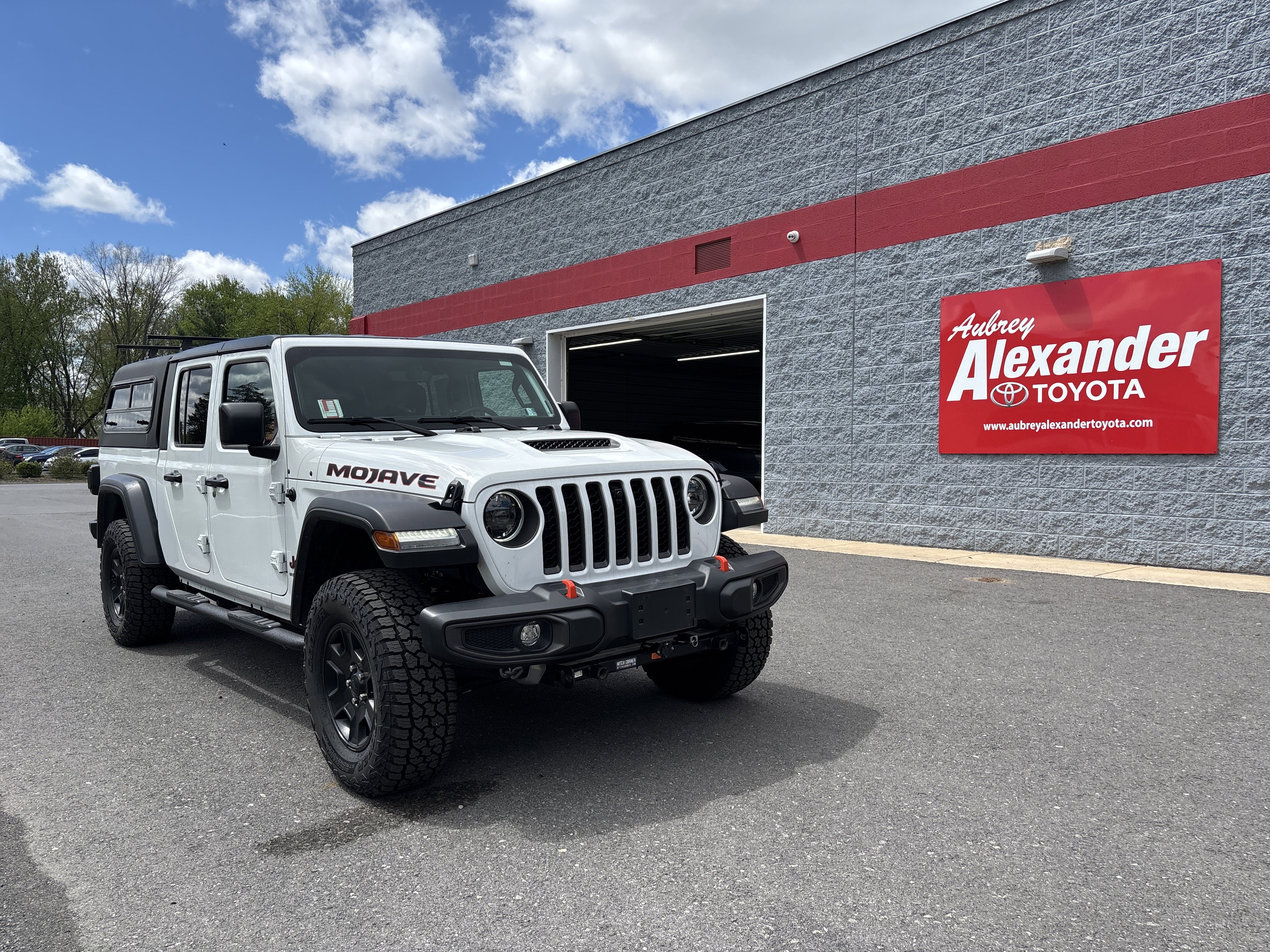 Used 2023 Jeep Gladiator Mojave w/ LED Lighting Group