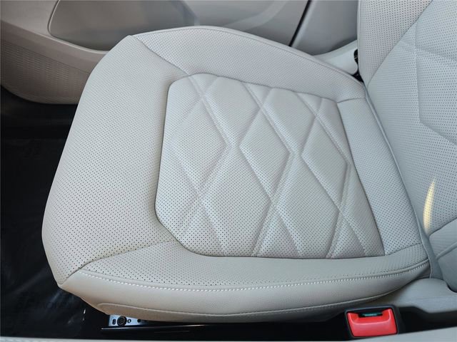 New 2026 Volkswagen Atlas SE image 14