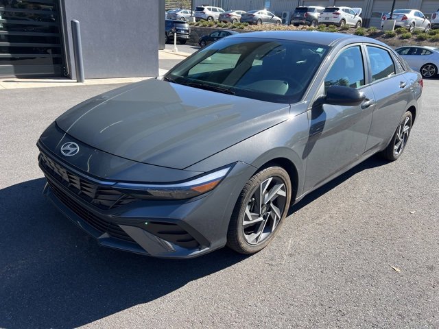 Used 2025 Hyundai Elantra Sport