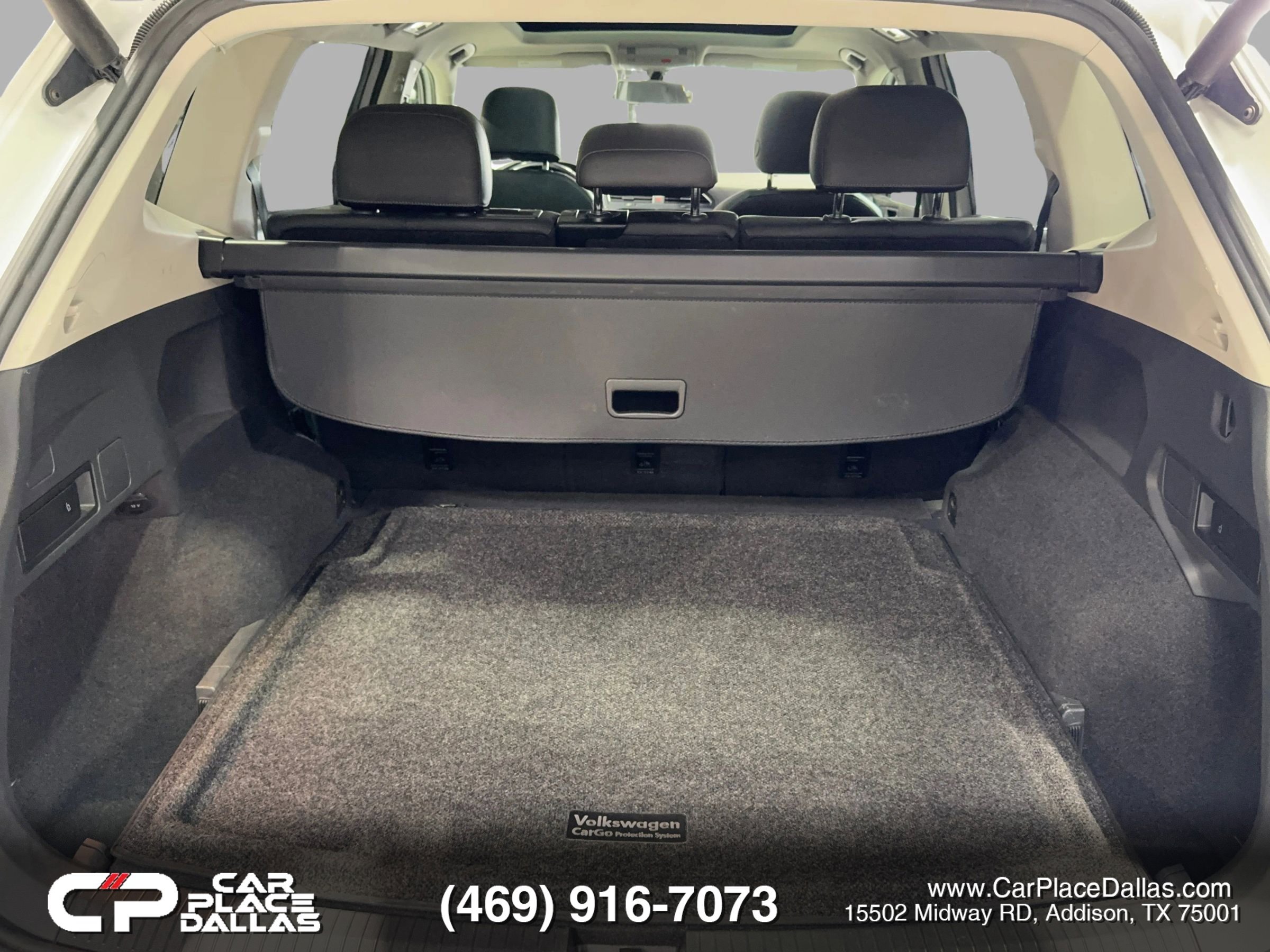 Used 2018 Volkswagen Tiguan SEL image 28