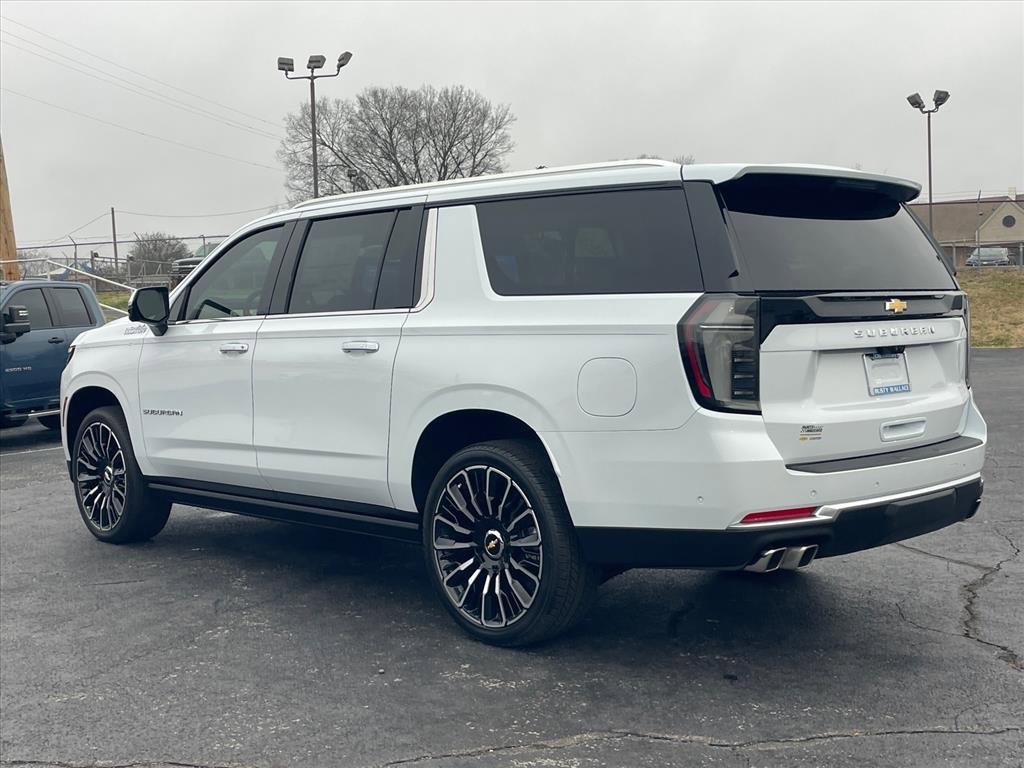 New 2026 Chevrolet Suburban High Country image 5