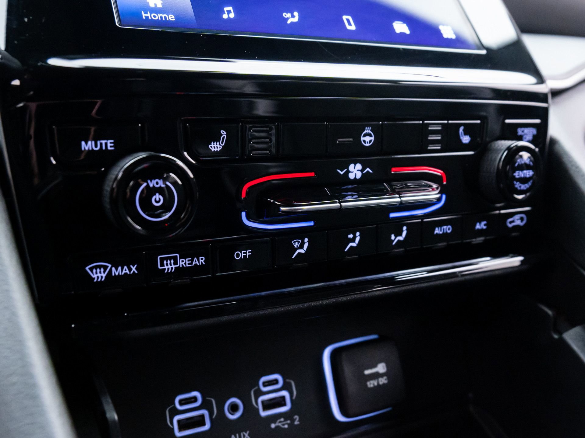 Used 2024 Jeep Grand Cherokee Altitude image 26