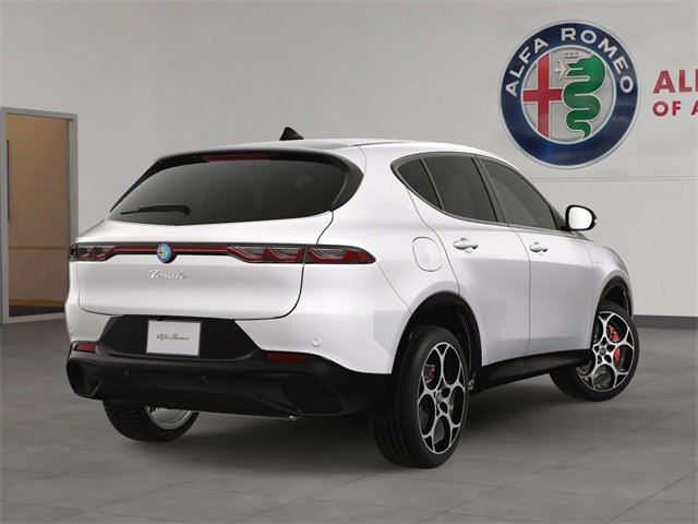 New 2025 Alfa Romeo Tonale w/ Premium Package image 5