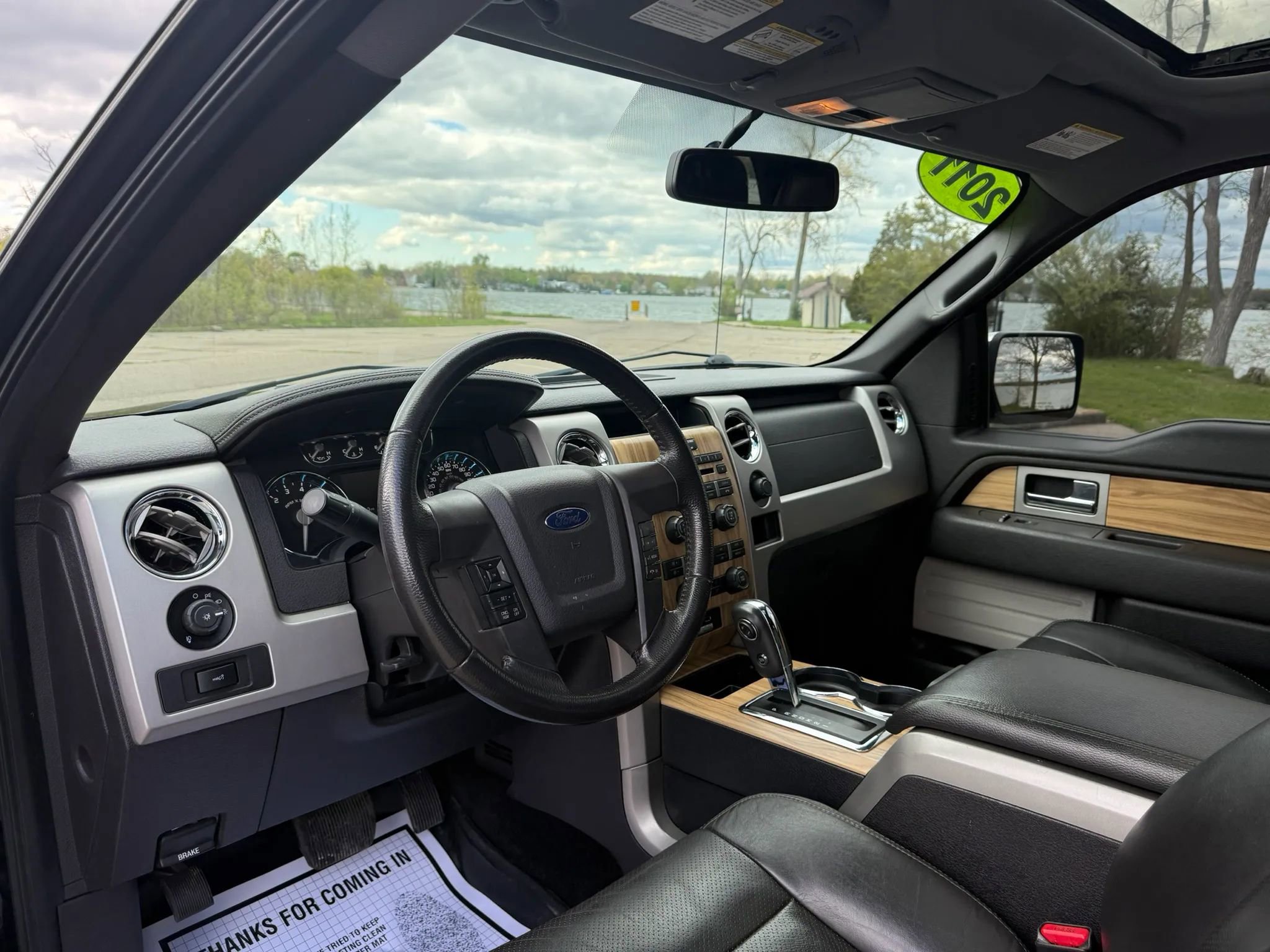 Used 2011 Ford F150 Lariat w/ Lariat Chrome Pkg AWD/4WD image 10