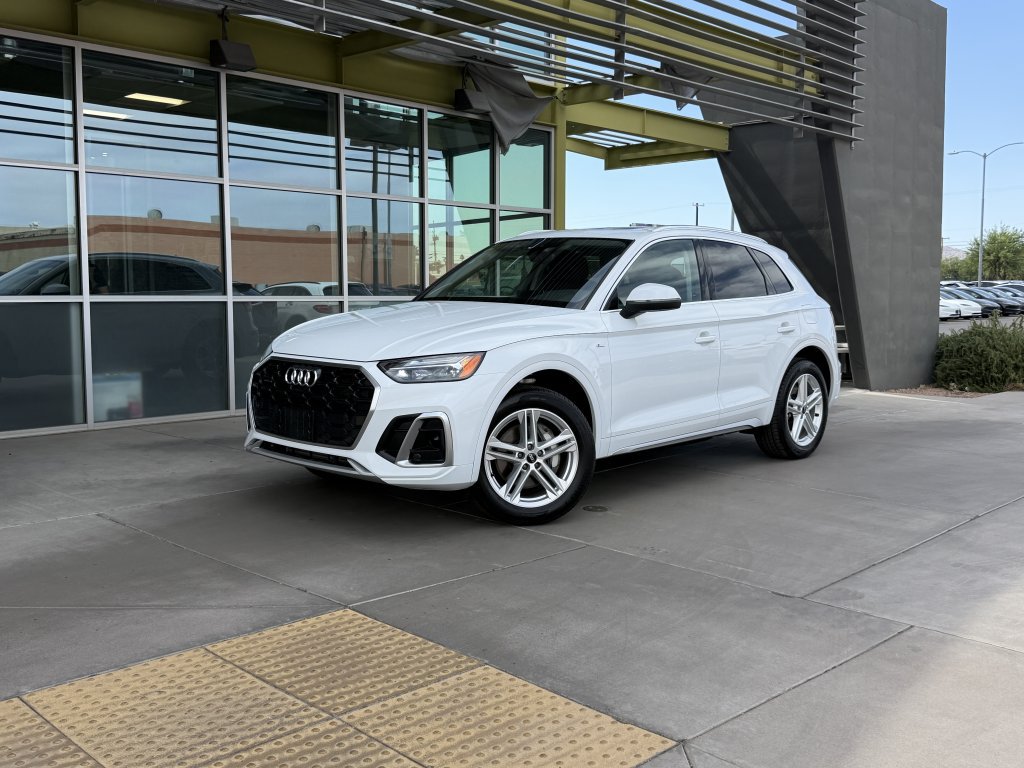 Used 2025 Audi Q5 e Premium Plus w/ Premium Plus Package
