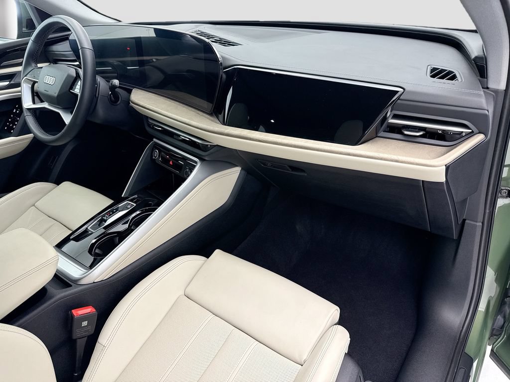 Certified 2025 Audi Q5 Premium w/ Premium Plus AWD/4WD image 16