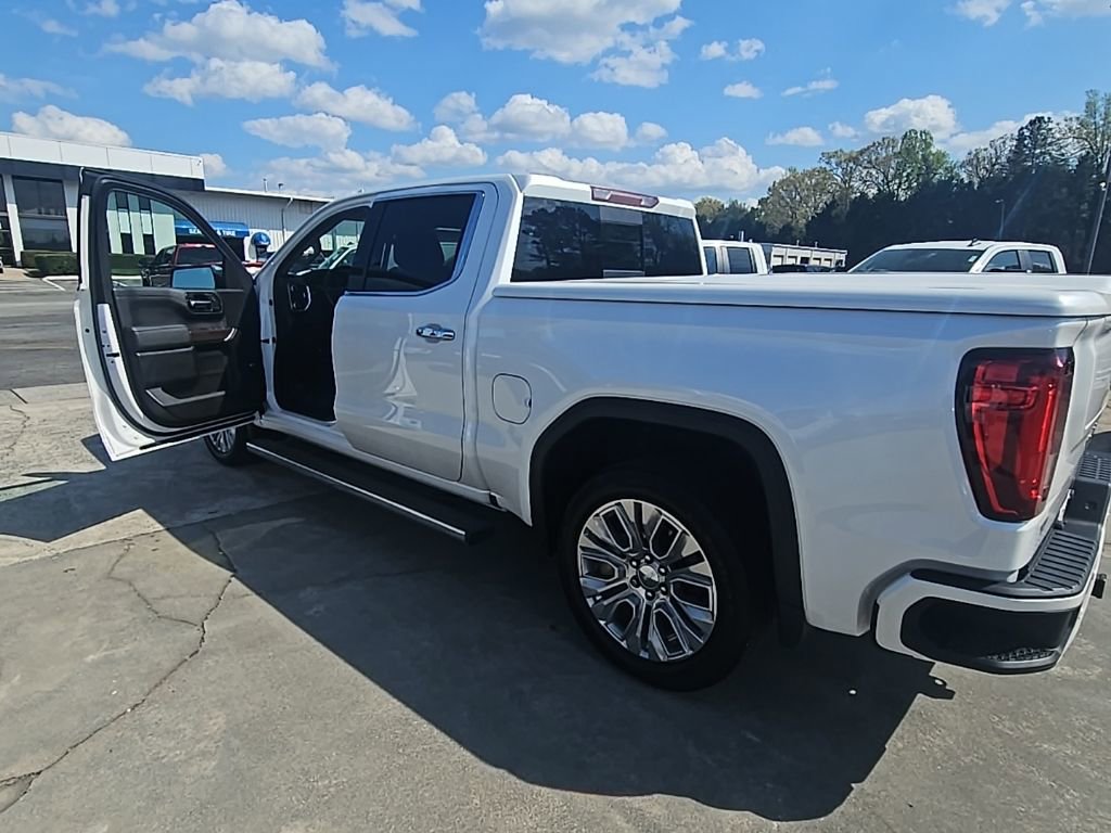 Used 2022 GMC Sierra 1500 Denali w/ Denali Premium Package image 12