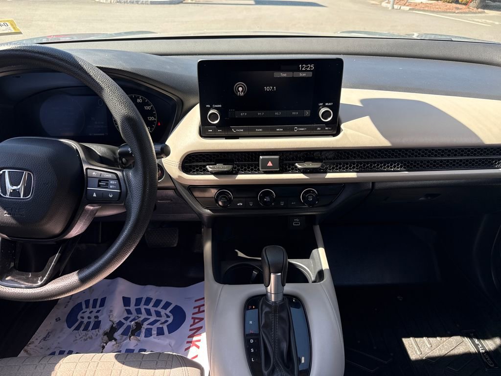 Used 2024 Honda HR-V LX image 17