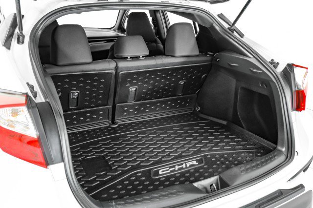 Used 2019 Toyota C-HR LE image 49