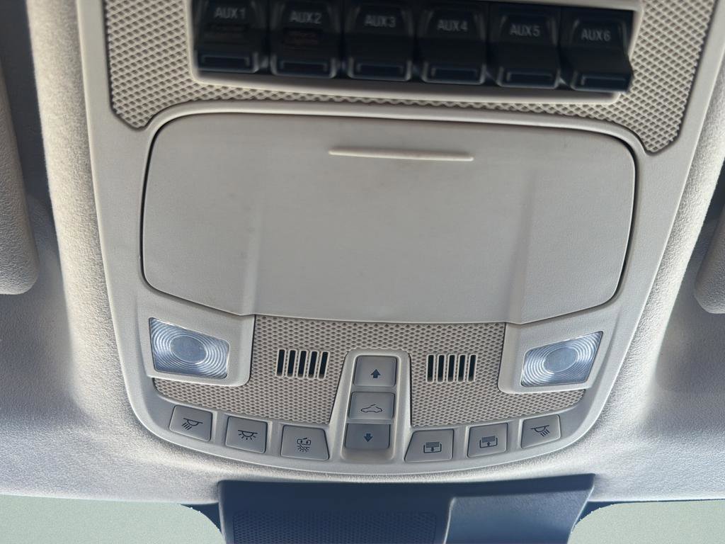 Used 2020 Ford F350 Limited w/ FX4 Off-Road Package image 29