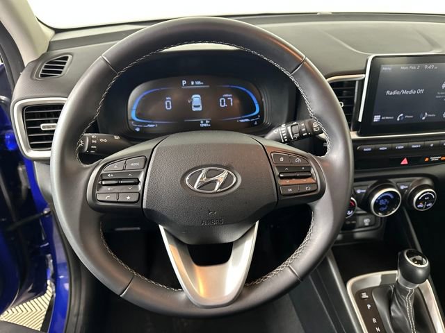 Used 2024 Hyundai Venue SEL image 14