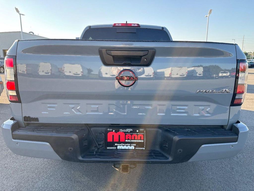 Used 2023 Nissan Frontier PRO-4X w/ Pro Convenience Package image 6