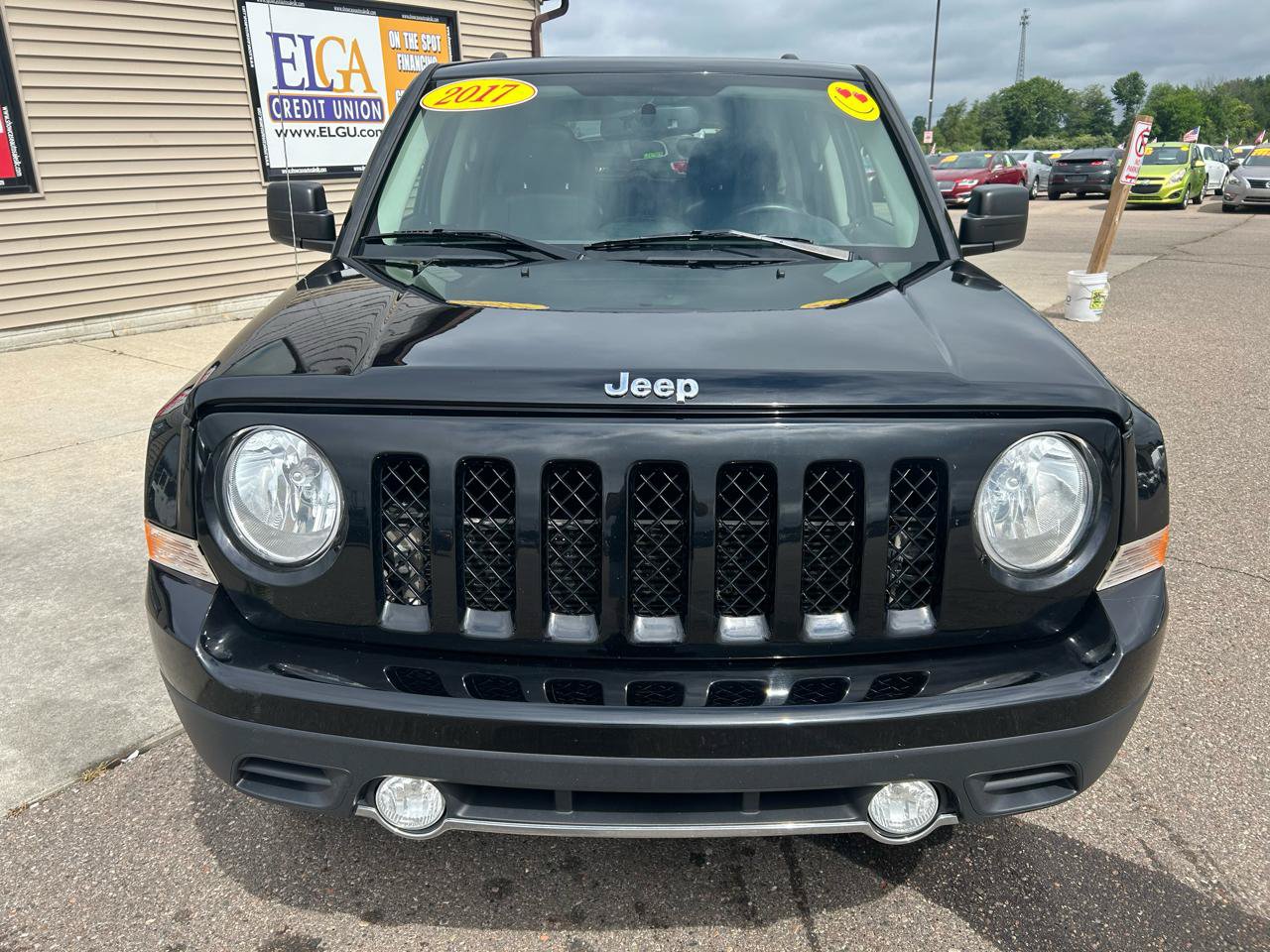 Used 2017 Jeep Patriot High Altitude AWD/4WD image 2