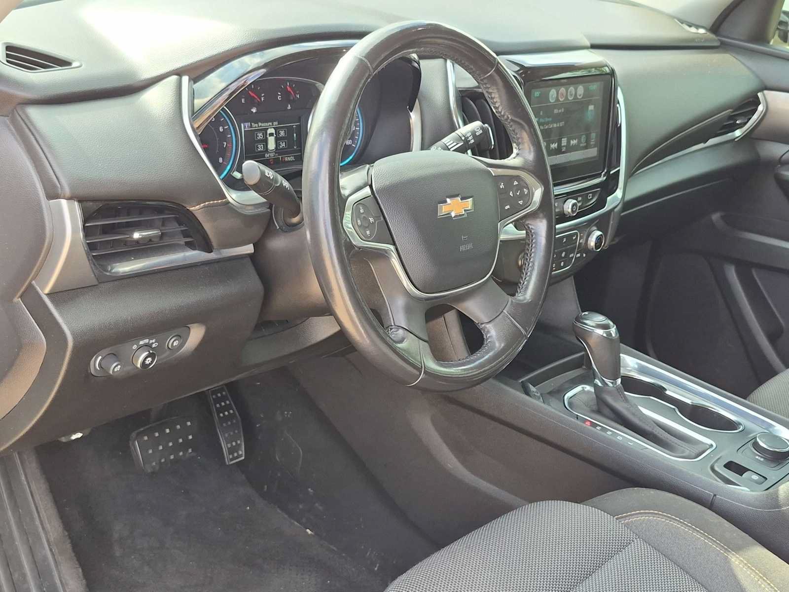 Used 2019 Chevrolet Traverse LT FWD image 10
