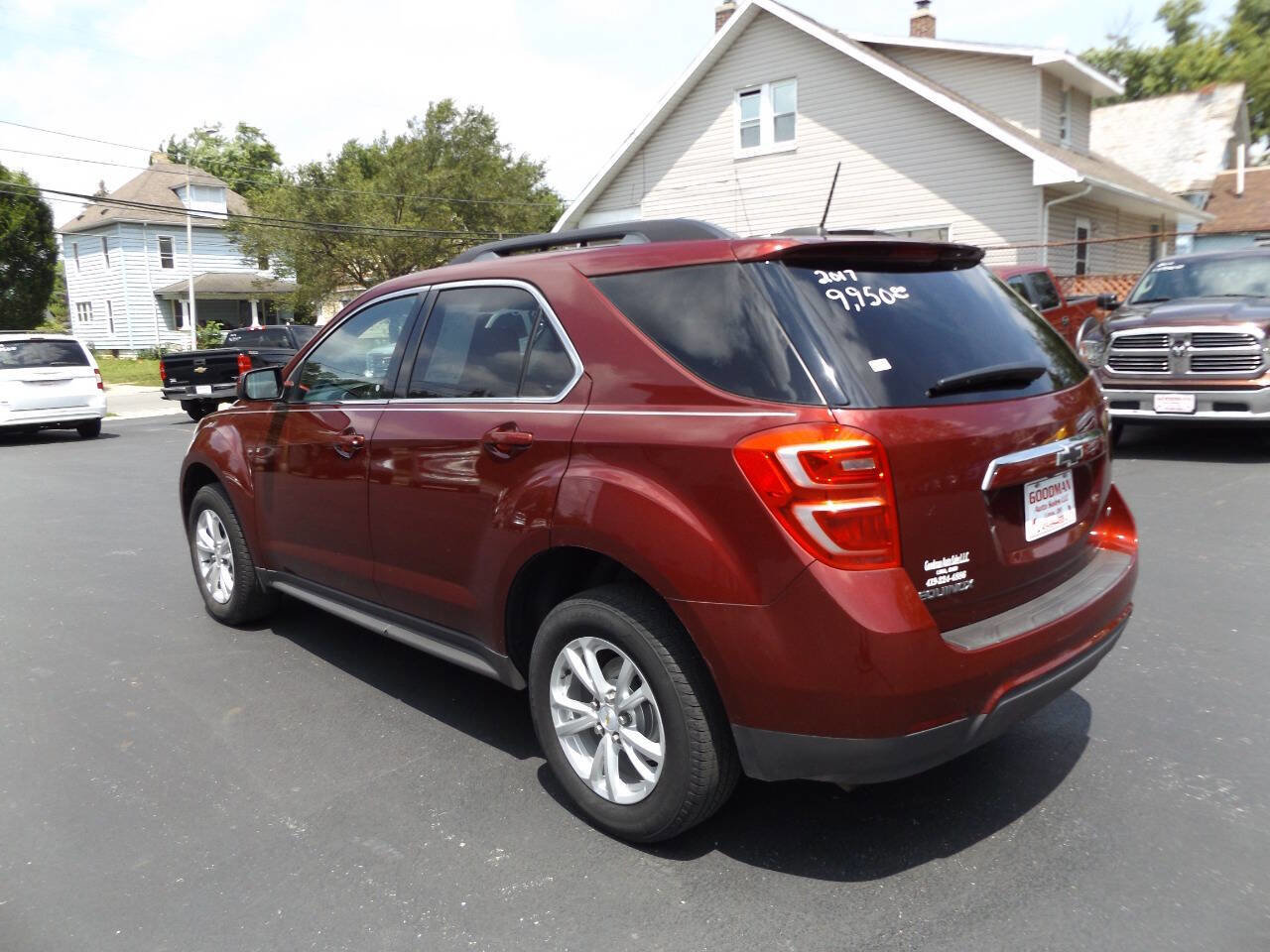 Used 2017 Chevrolet Equinox LT w/ Convenience Package image 10