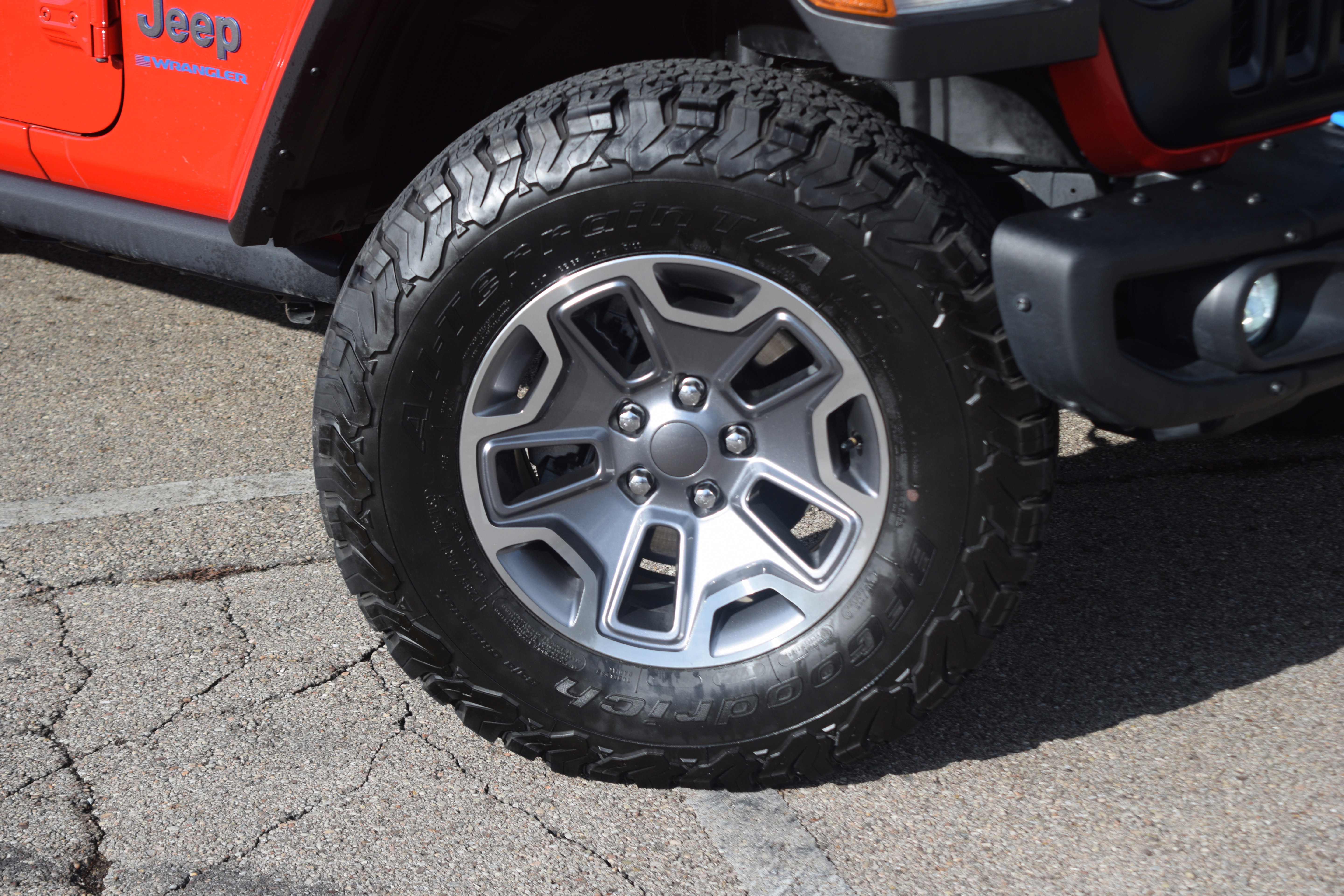 Used 2023 Jeep Wrangler Unlimited Rubicon 4xe w/ Steel Bumper Group image 29