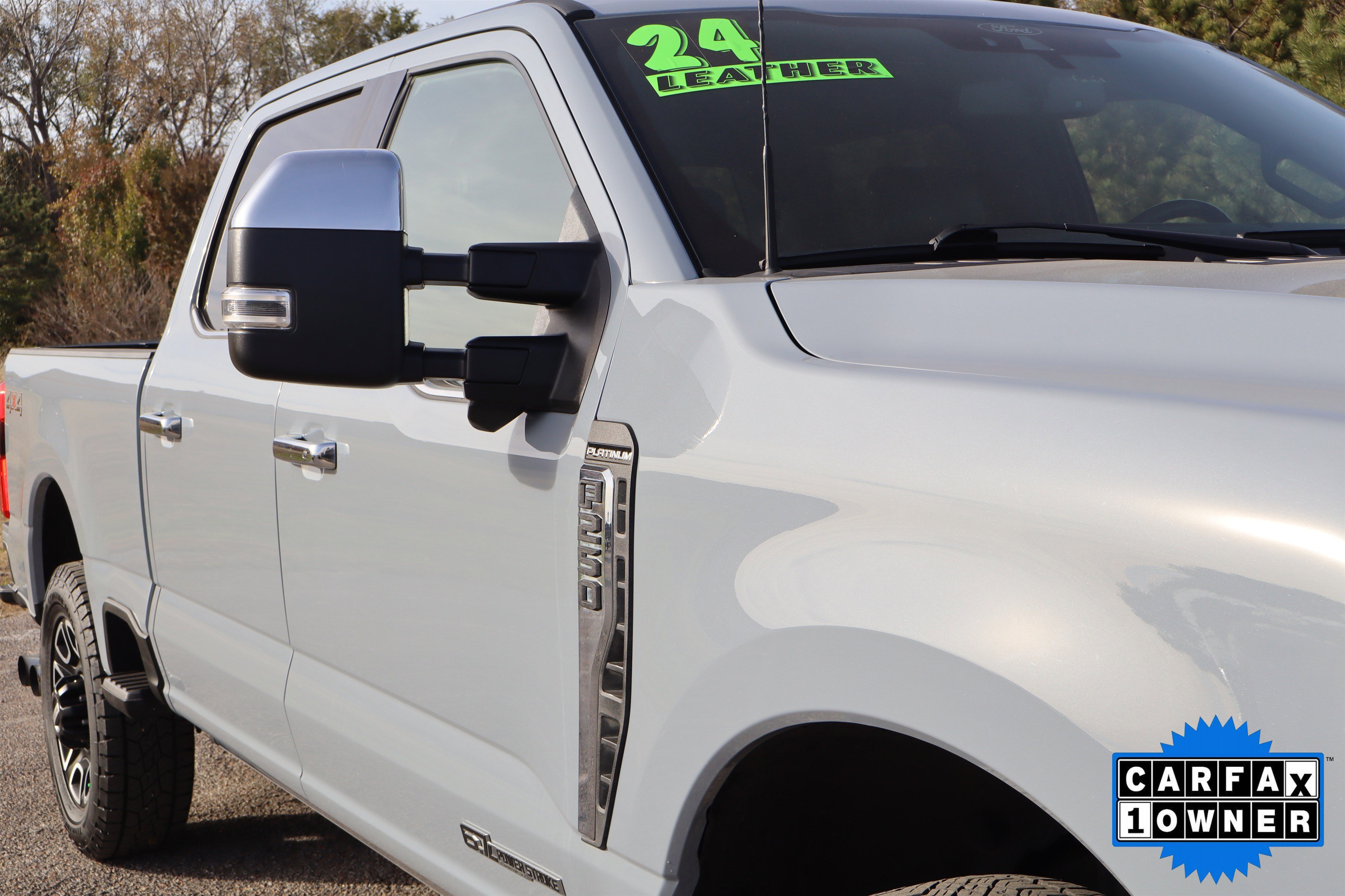 Used 2024 Ford F250 Platinum image 3