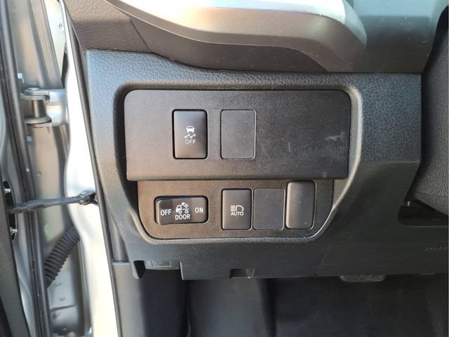 Used 2022 Toyota Tacoma SR5 AWD/4WD image 14