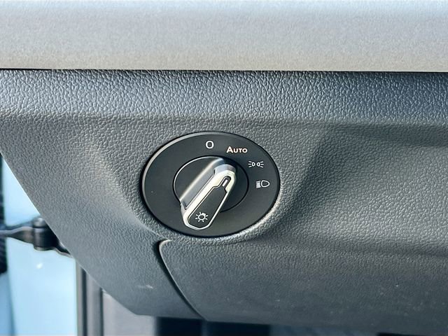 New 2025 Volkswagen Jetta SE image 10