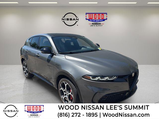 Used 2025 Alfa Romeo Tonale w/ Premium Package AWD/4WD image 1