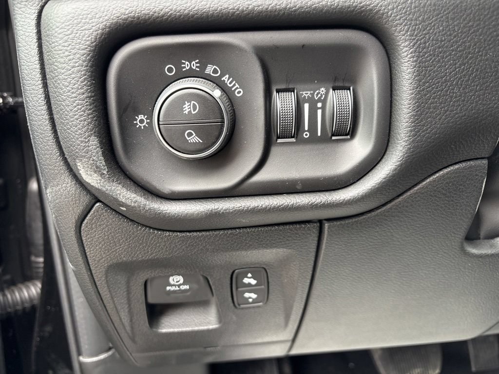 New 2026 RAM 1500 Laramie w/ Night Edition AWD/4WD image 21