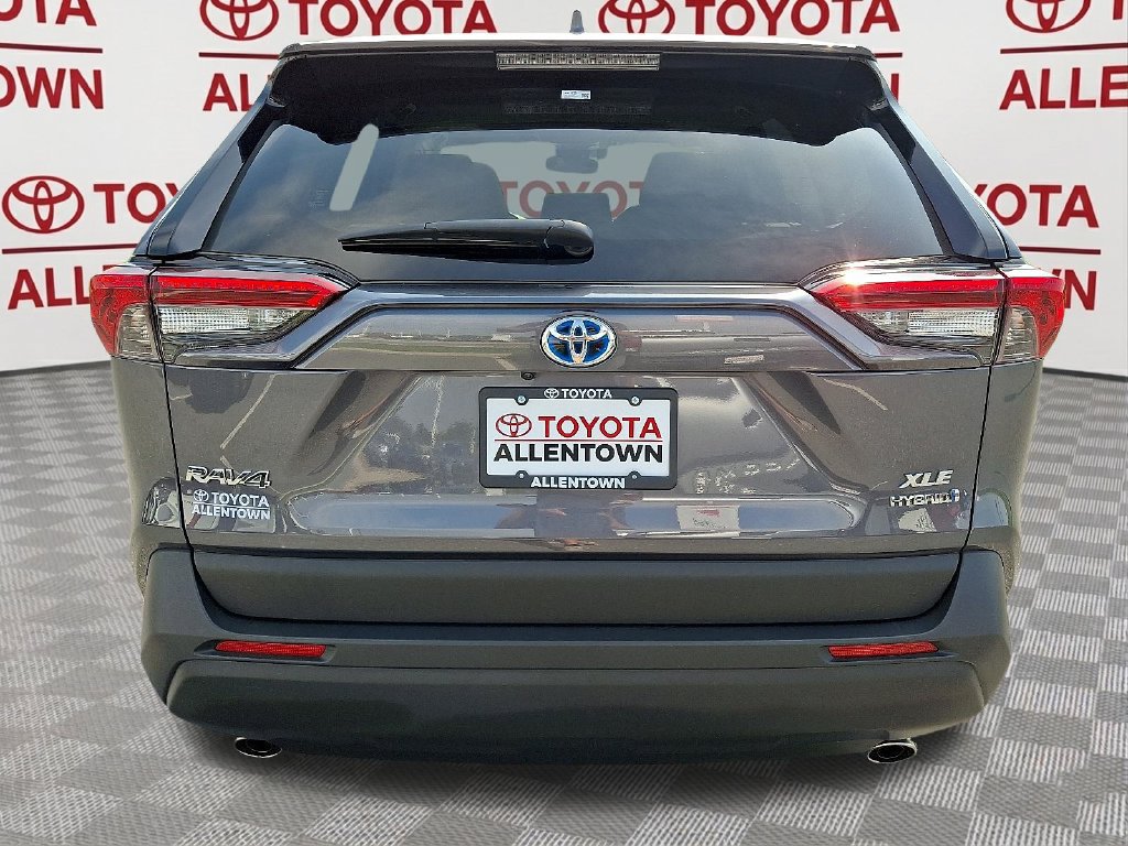 Used 2024 Toyota RAV4 XLE w/ Convenience Package AWD/4WD image 8