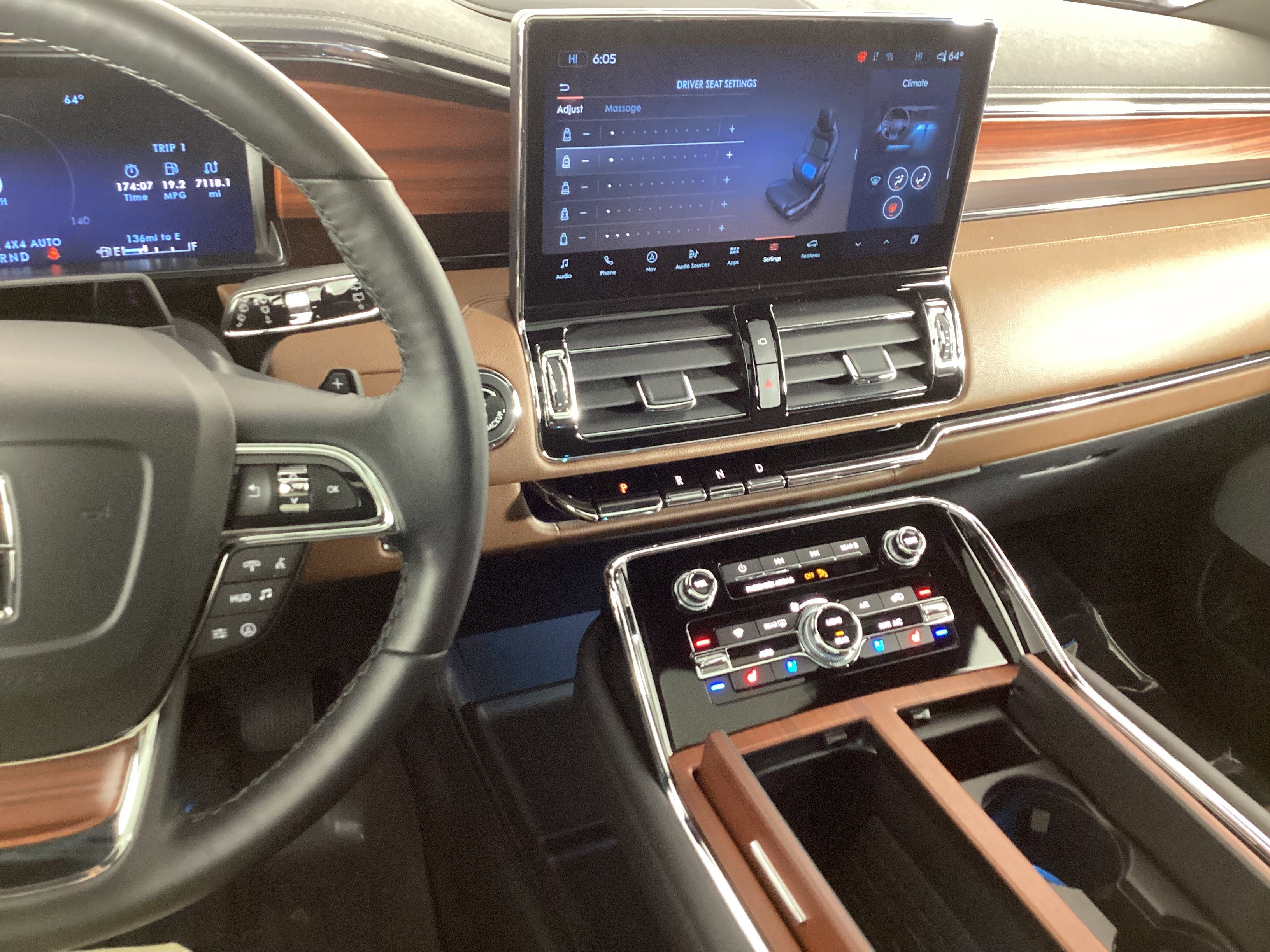 Used 2024 Lincoln Navigator Reserve image 25