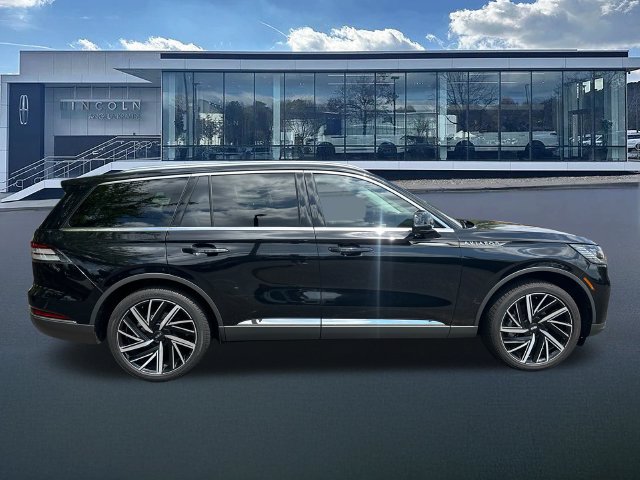 New 2025 Lincoln Aviator Reserve w/ Equipment Group 201A AWD/4WD image 9