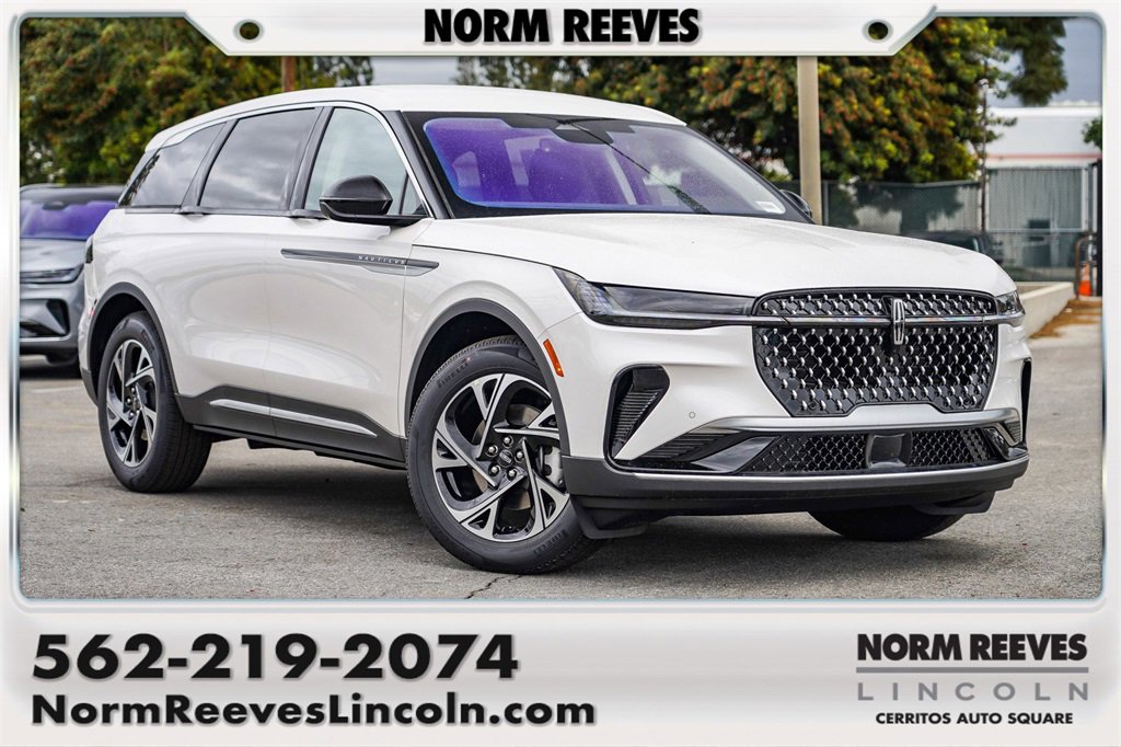 Used 2025 Lincoln Nautilus Premier