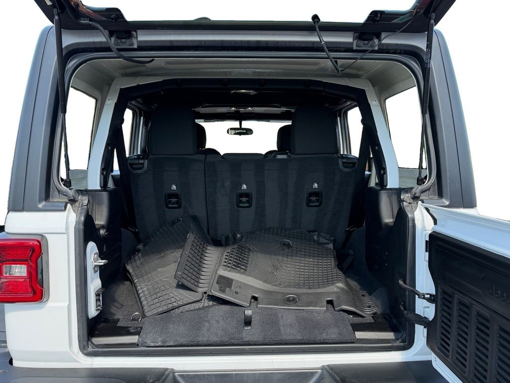 Used 2021 Jeep Wrangler Unlimited Rubicon w/ Steel Bumper Group image 10