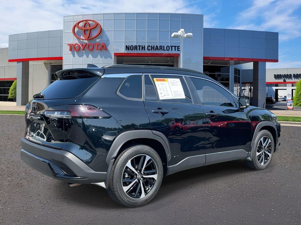 Used 2024 Toyota Corolla Cross XSE w/ Convenience Package AWD/4WD image 8