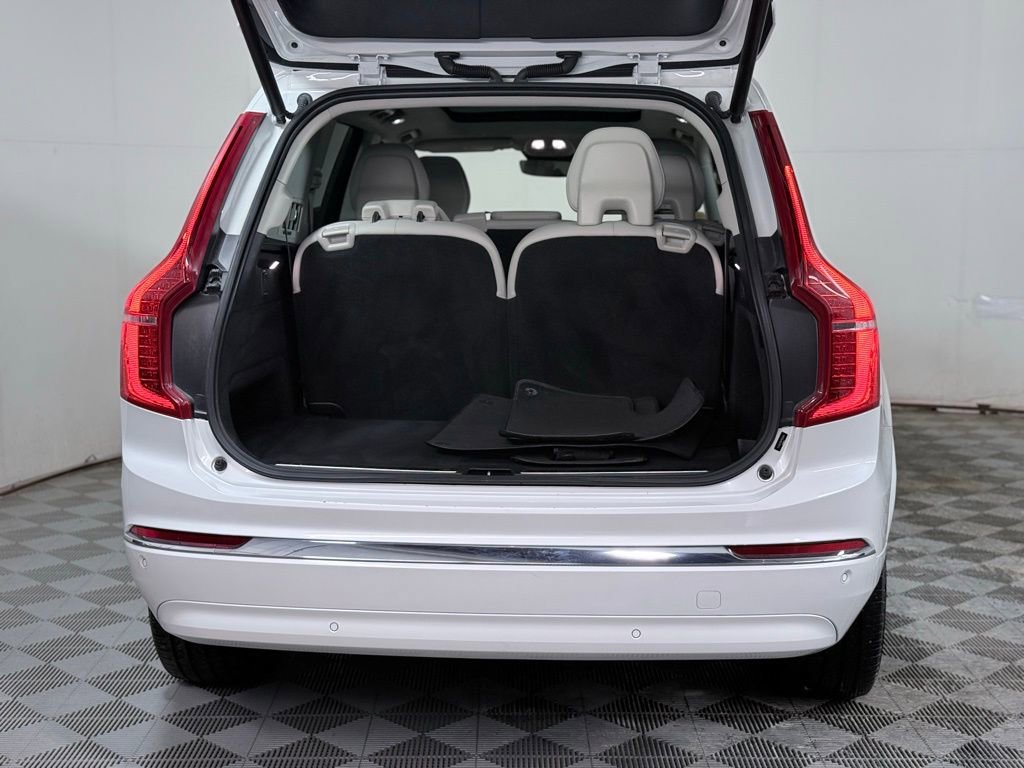 Used 2023 Volvo XC90 B6 Plus AWD/4WD image 6