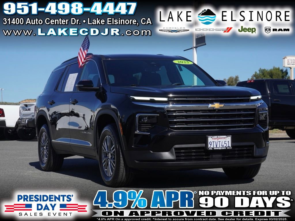 Used 2025 Chevrolet Traverse LT w/ Driver Confidence Package