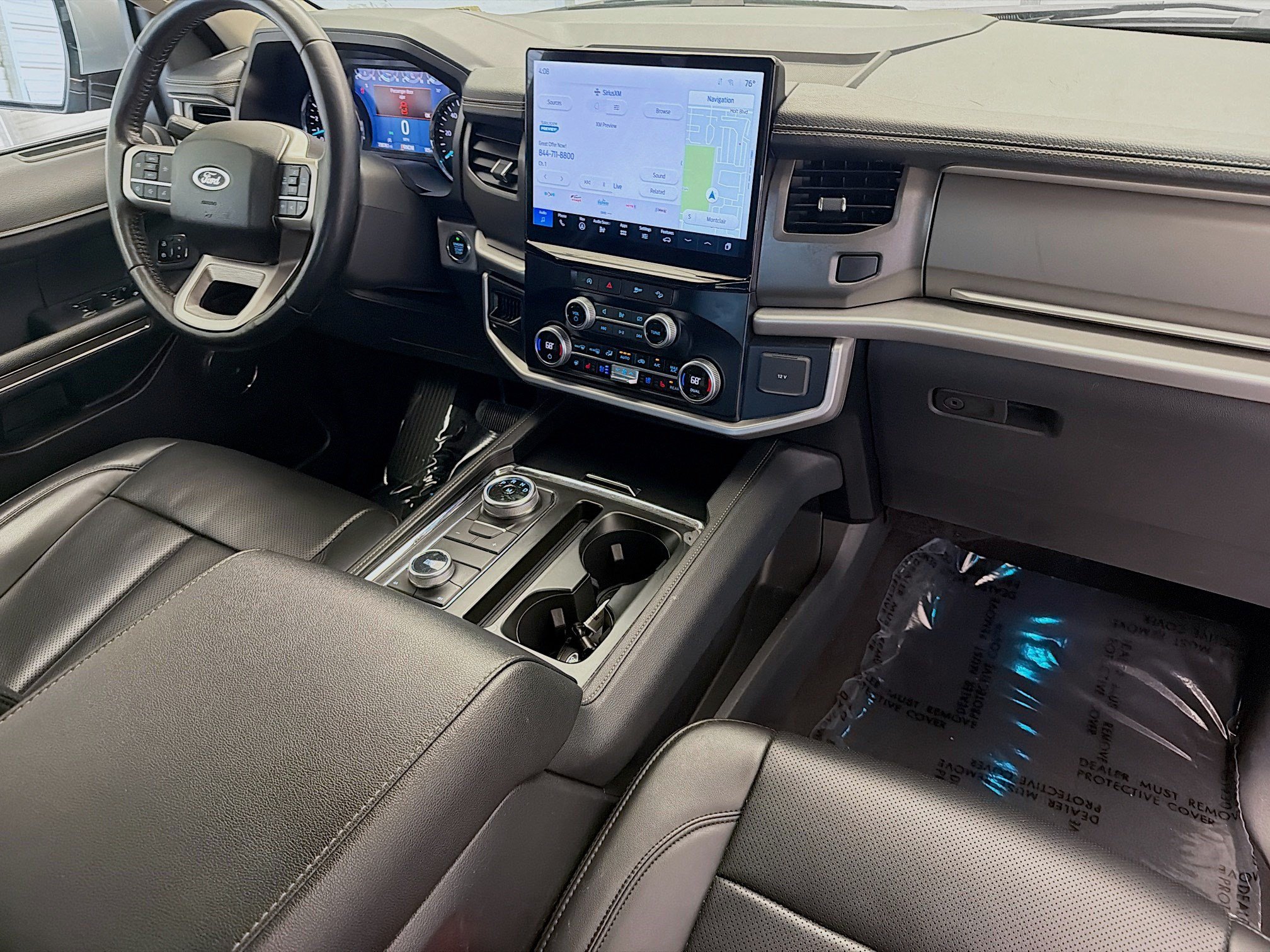 Used 2024 Ford Expedition XLT AWD/4WD image 12