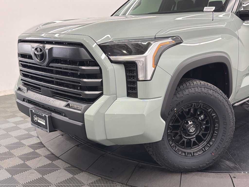 New 2026 Toyota Tundra SR5 w/ SR5 Convenience Package AWD/4WD image 3