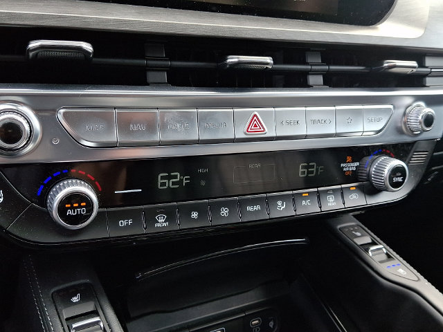 Certified 2025 Kia Telluride SX Prestige X-Line AWD/4WD image 18