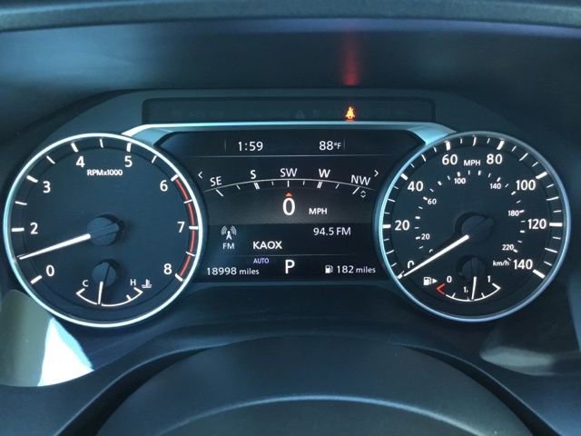 Used 2022 Nissan Rogue SL w/ SL Premium Package image 11