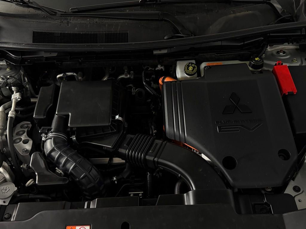 Used 2024 Mitsubishi Outlander SEL AWD/4WD image 34