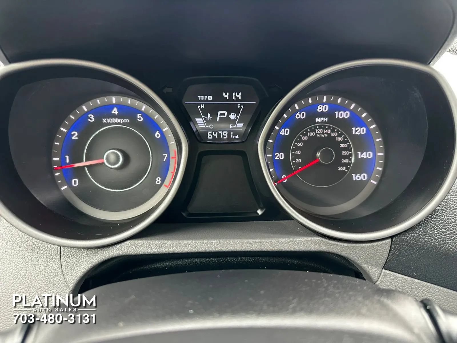 Used 2014 Hyundai Elantra Limited w/ Option Group 03 FWD image 9