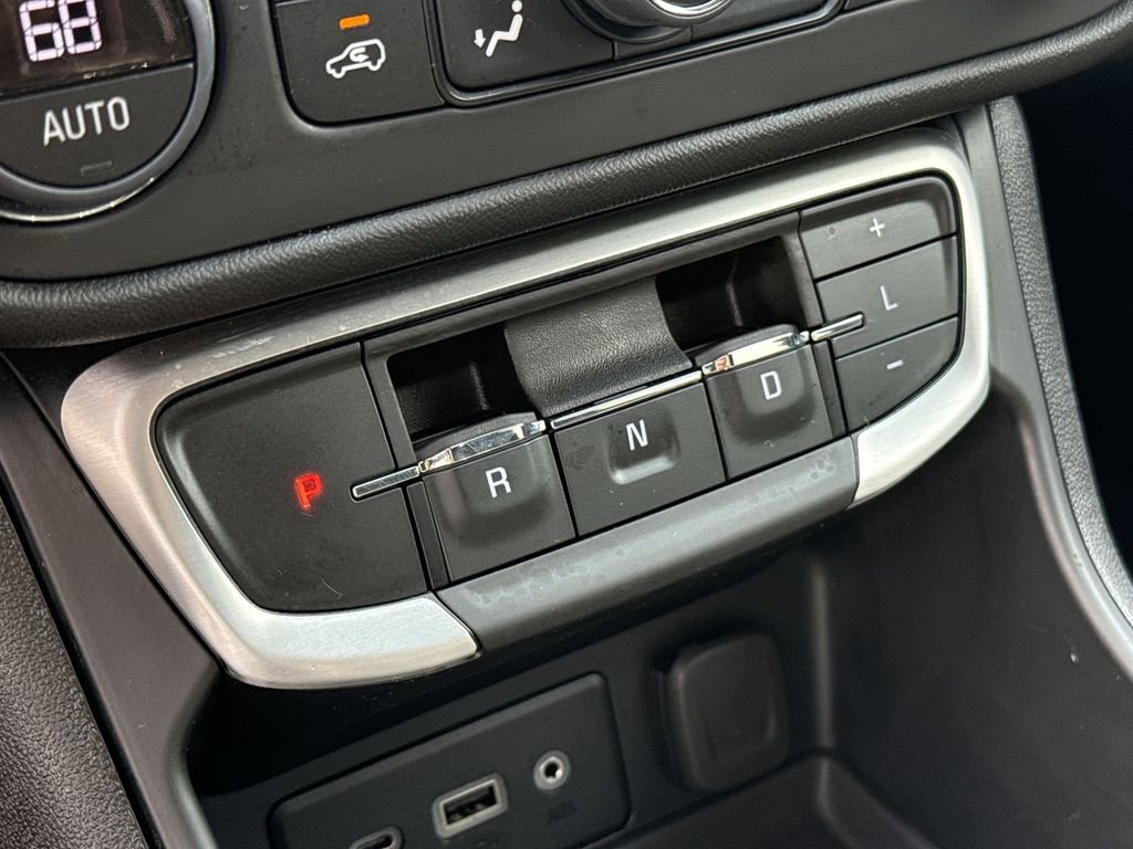 Certified 2024 GMC Terrain SLE w/ Driver Convenience Package image 21