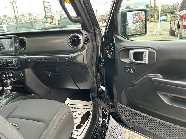 Used 2021 Jeep Wrangler Unlimited Sport image 29