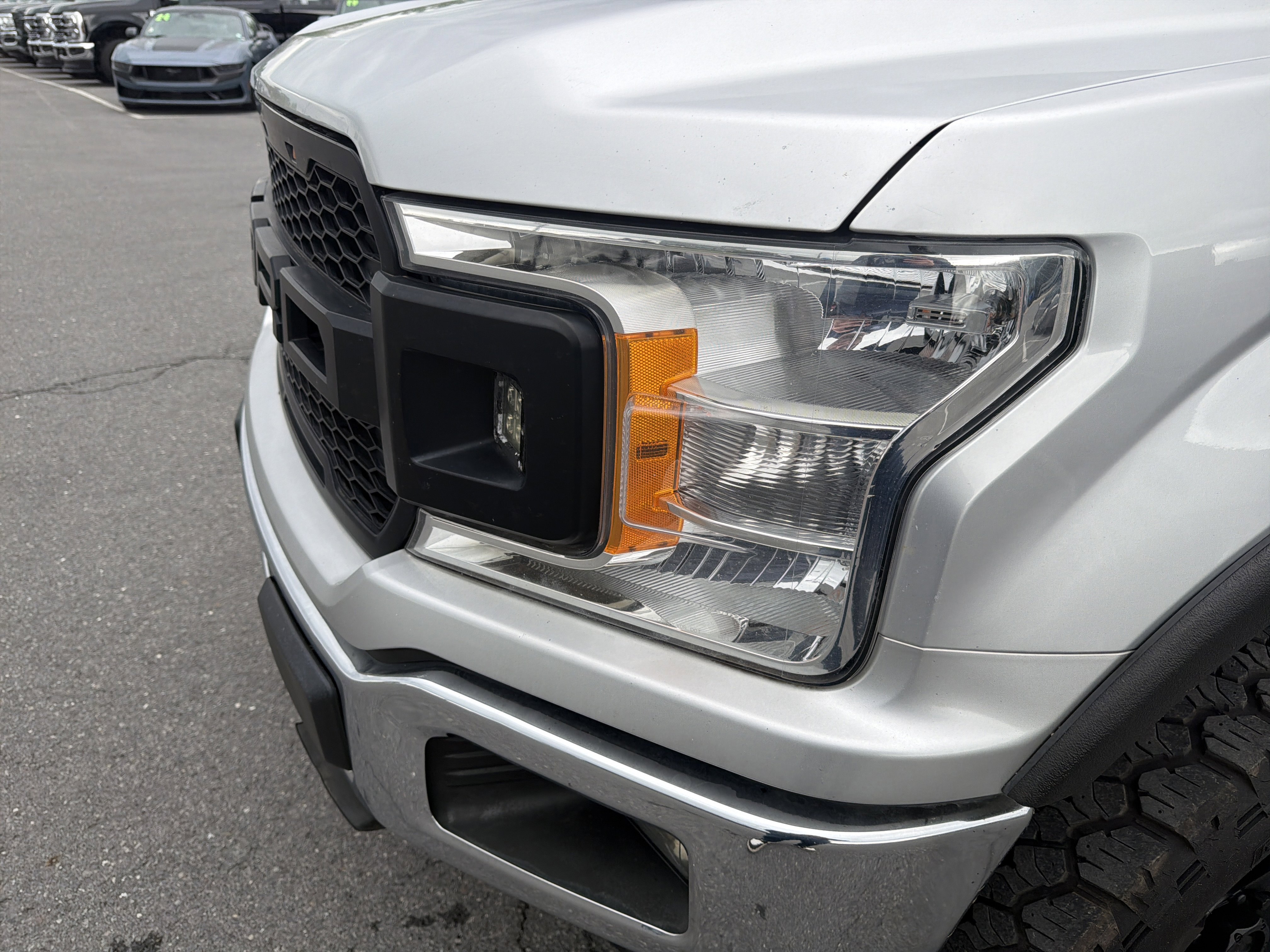 Used 2018 Ford F150 XLT w/ Equipment Group 302A Luxury AWD/4WD image 10