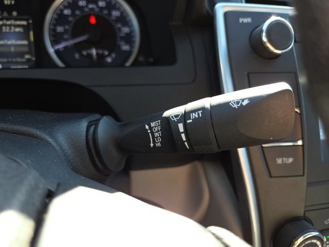 Used 2017 Toyota Camry LE FWD image 32