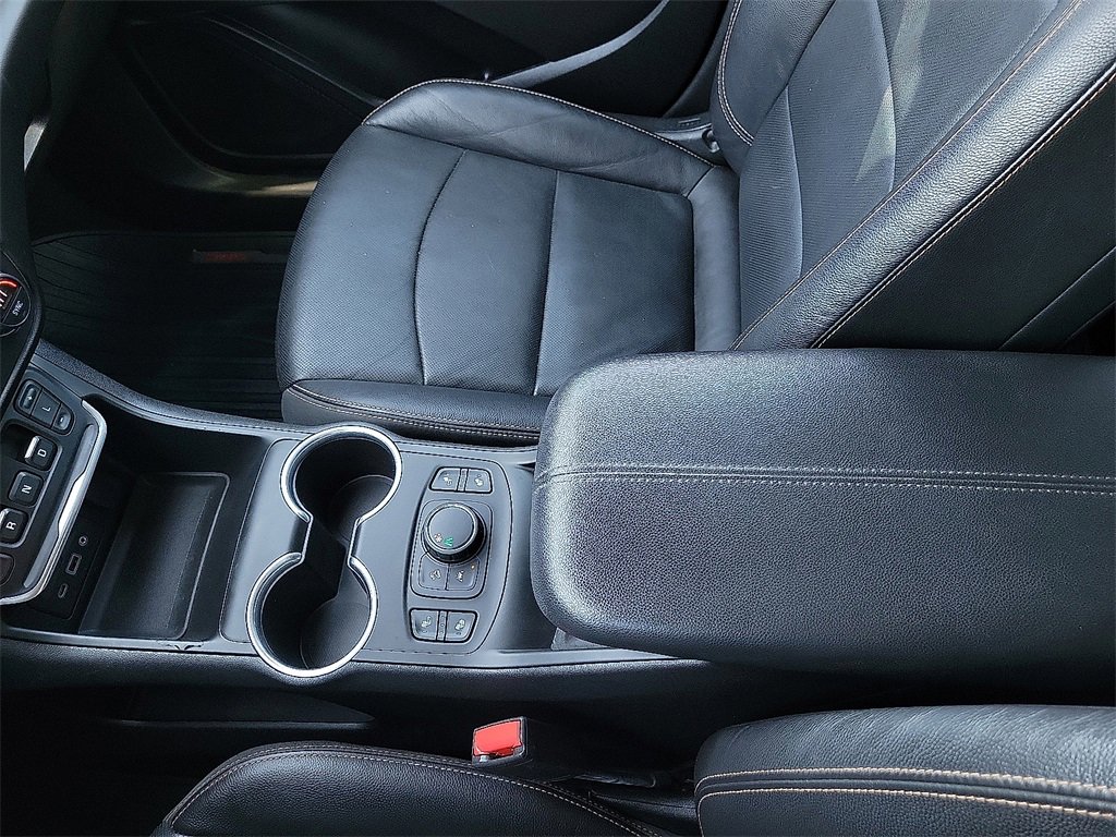 Used 2020 GMC Terrain SLT w/ Preferred Package image 20