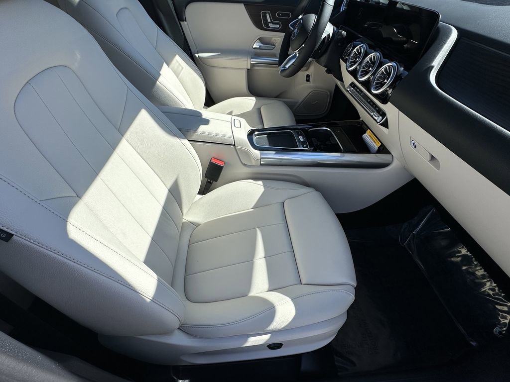 New 2026 Mercedes-Benz GLA 250 4MATIC image 15